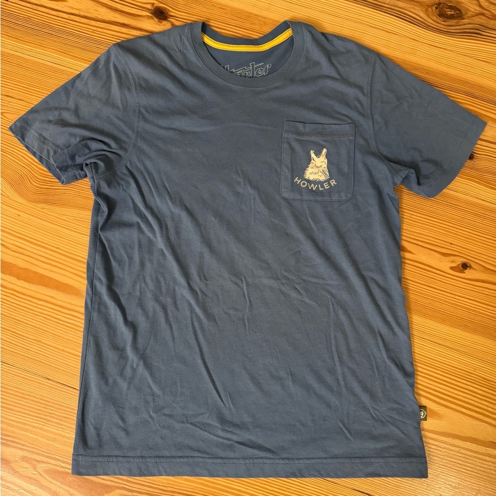 Howler Men’s Tshirt Size Small
